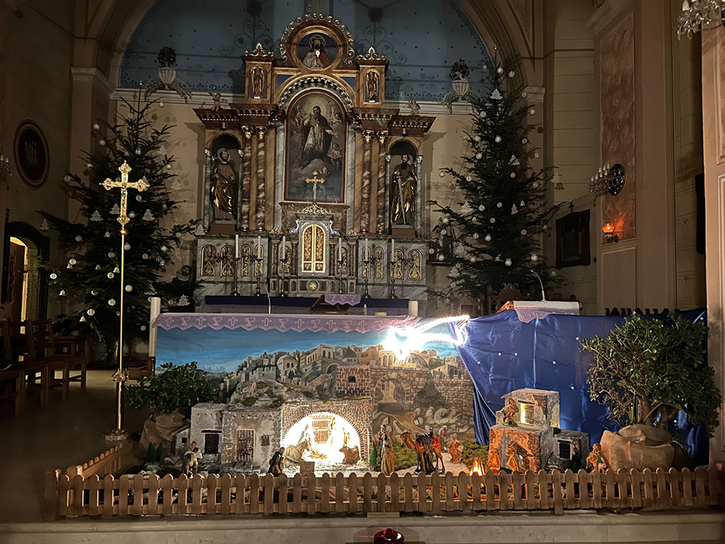 Uređenje crkve za Isusov rođendan – Božić