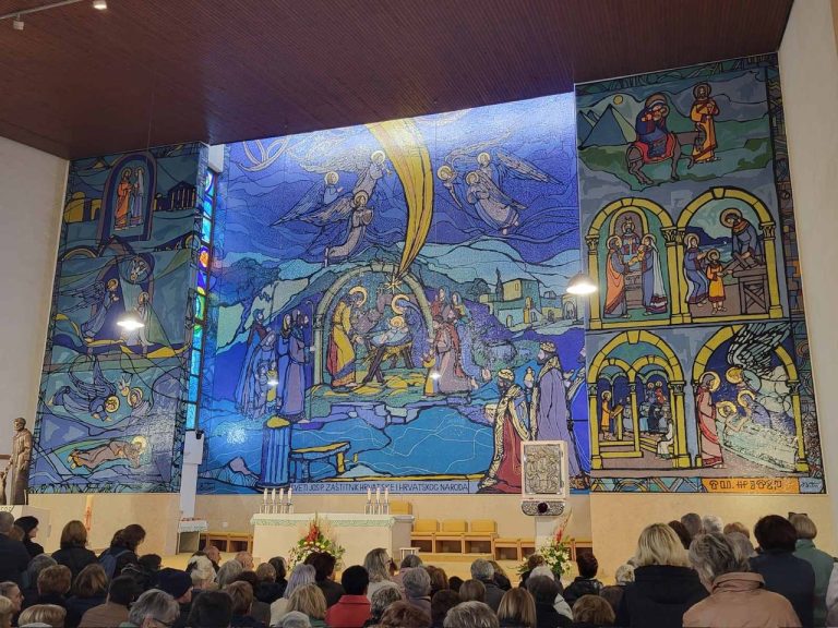 Read more about the article Susret molitvenih vjenčića u Karlovcu