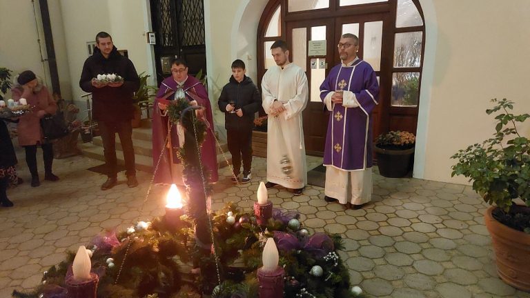 Read more about the article Blagoslov adventskog vijenca